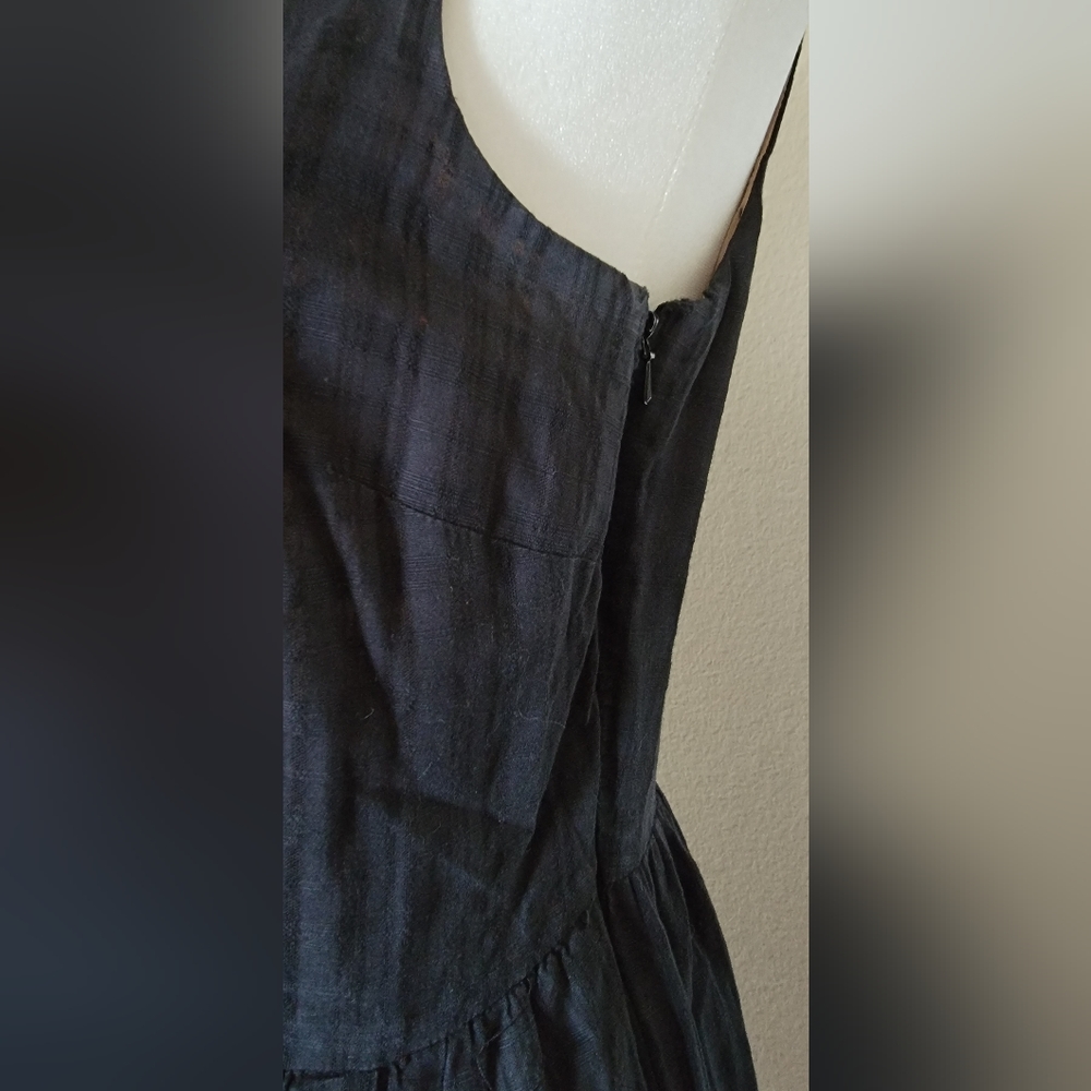 Dress - Picture 6 of 6